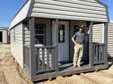 Keen's Buildings, 12x24 Cabin/Barn with Porch - Clearance Shed, CLSH-1224GMP-1D4W